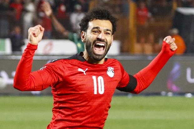 محمد صلاح ينافس رباعي الأهلي