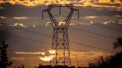 الحكومة تعلن وقف تخفيف أحمال الكهرباء